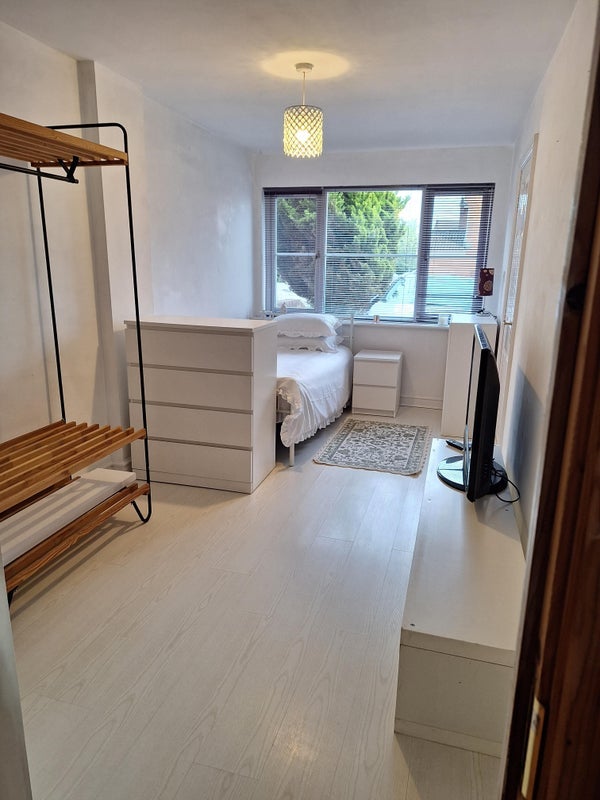 House Tŷ Draw Road in Cardiff