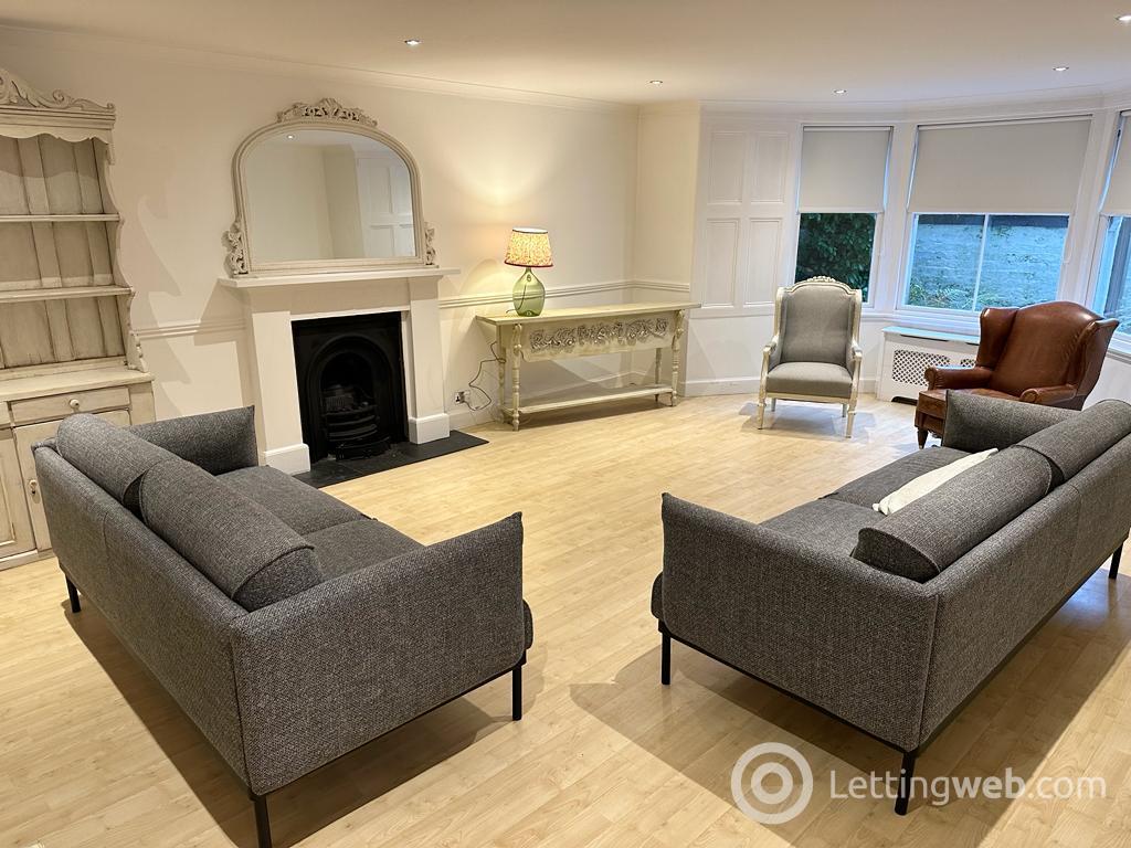 Flat Kirklee Quadrant in Glasgow