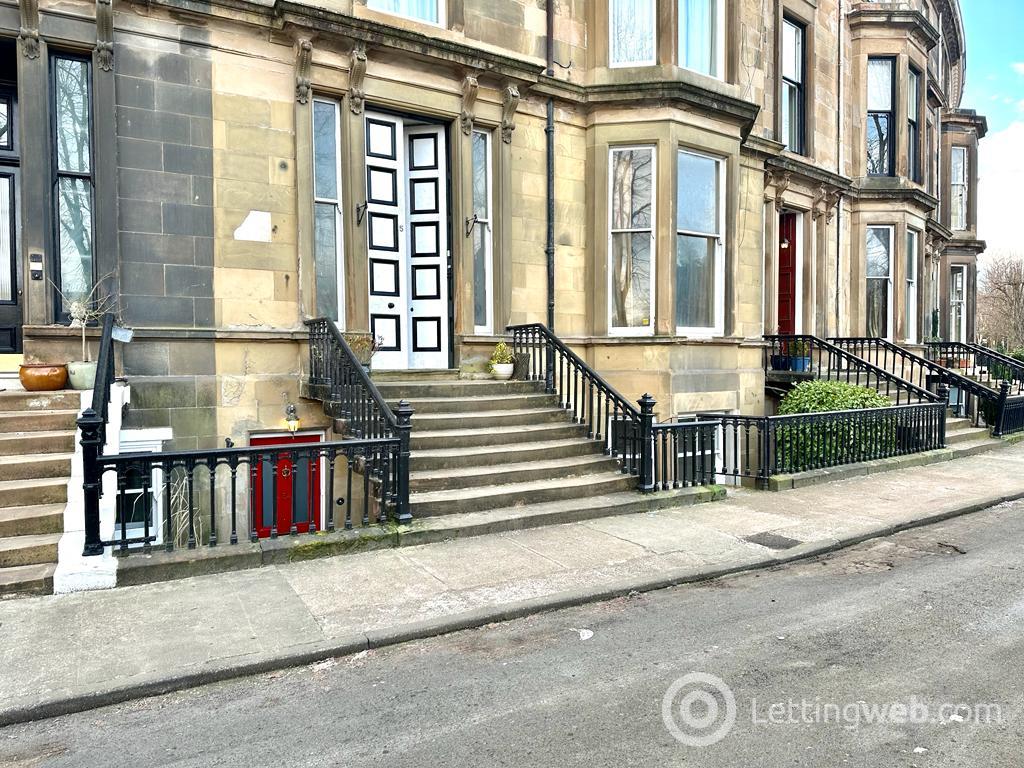 Flat Kirklee Quadrant in Glasgow