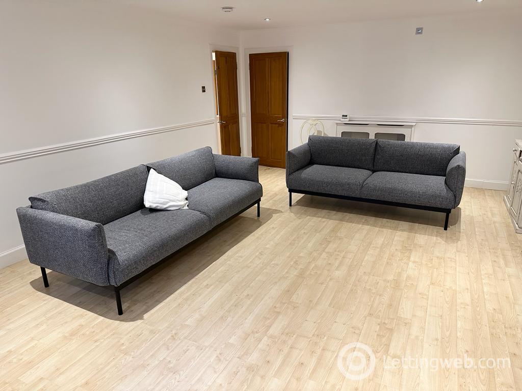 Flat Kirklee Quadrant in Glasgow