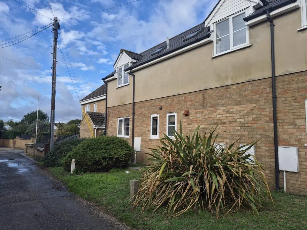 Flat Hunts End Court in Buckden