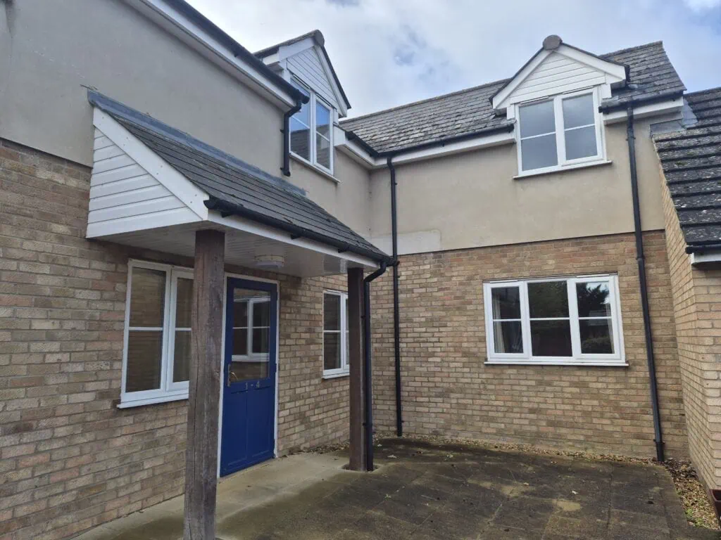 Flat Hunts End Court in Buckden