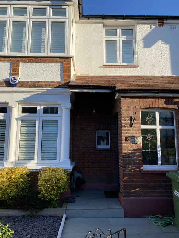 Room Rosebery Gardens in Greater London