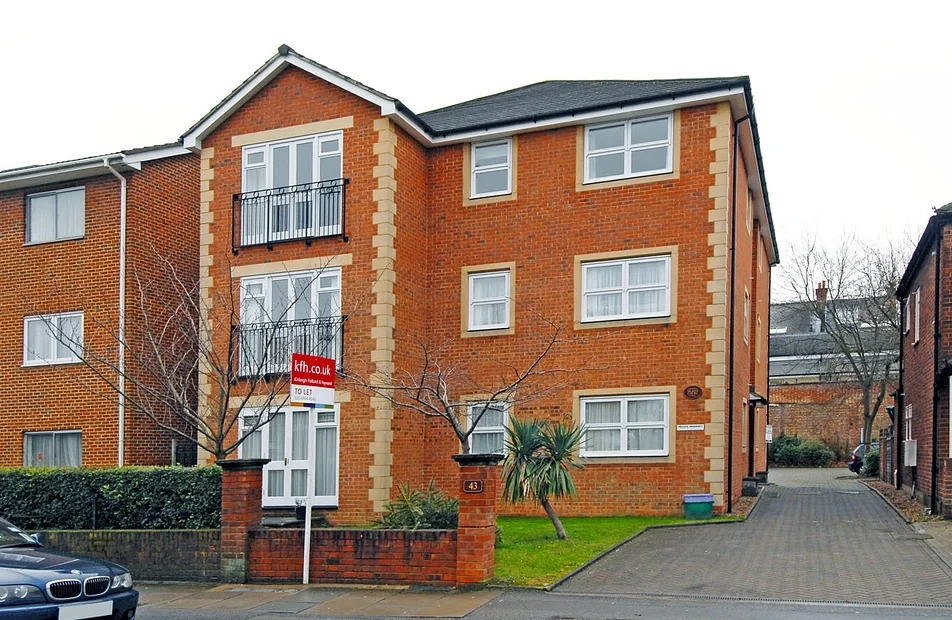 Flat The Broadway in Greater London