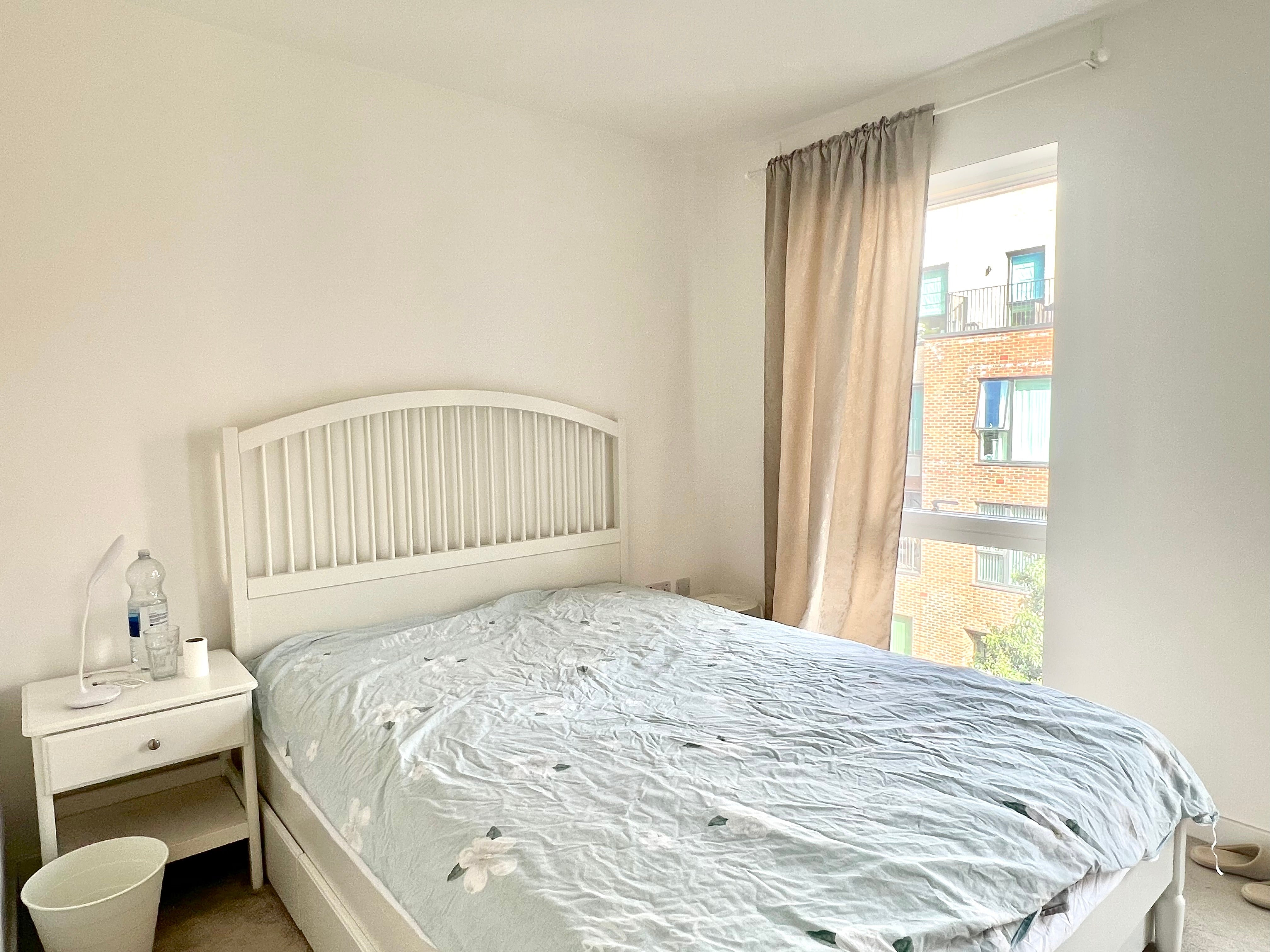 Flat Aerial Square in Greater London