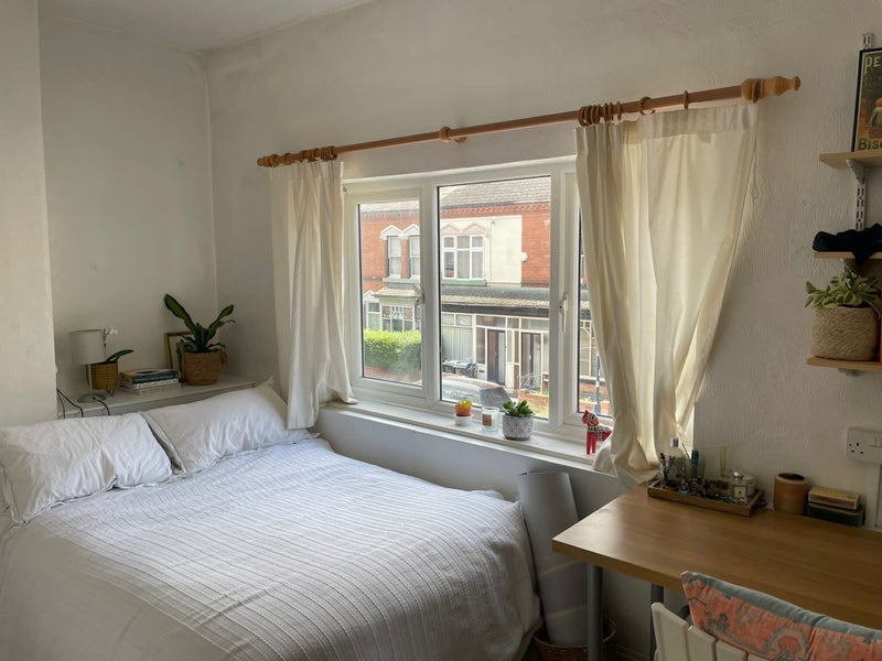 Room Bond Street in Birmingham