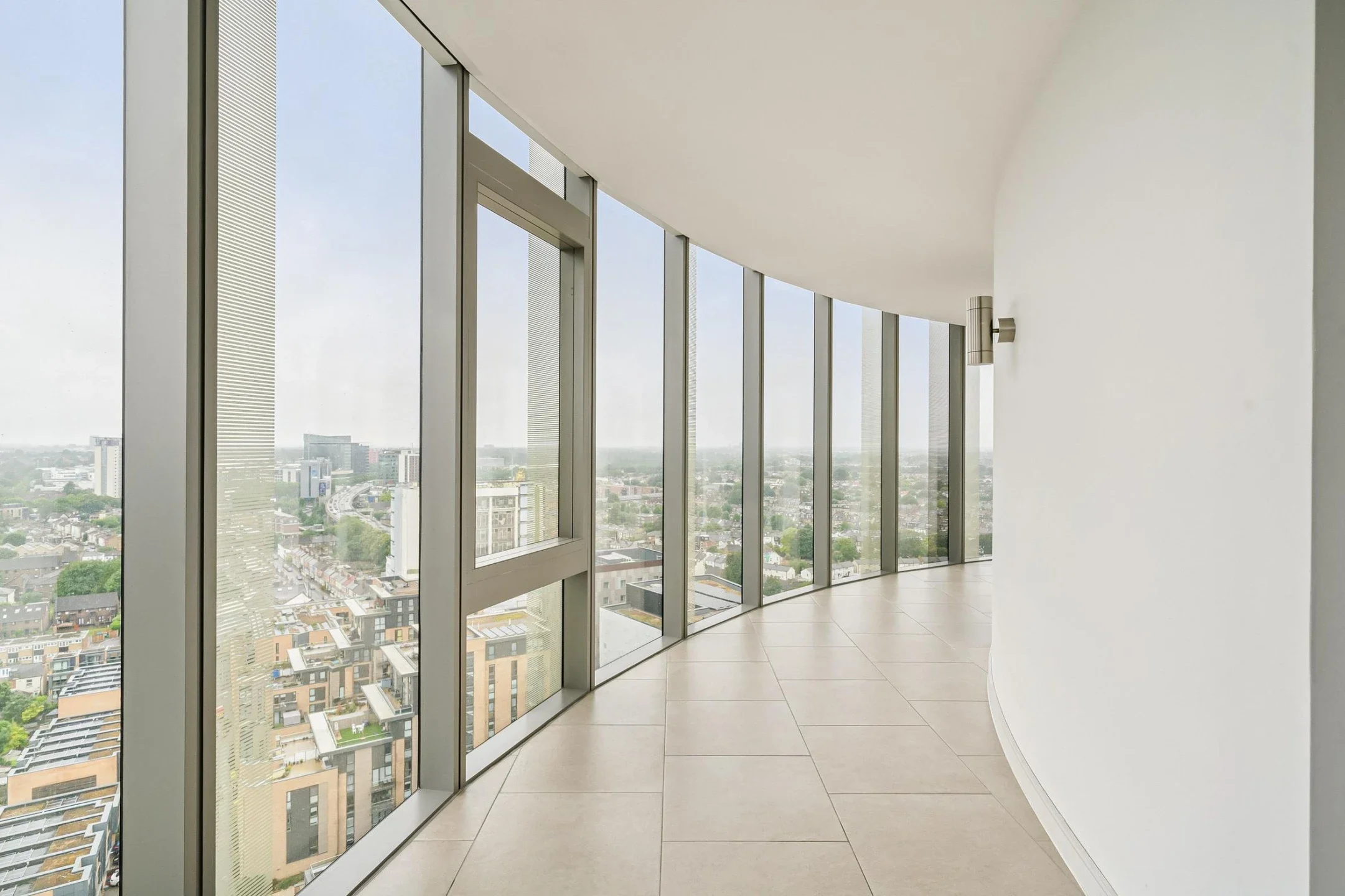 Flat Great West Road in Greater London