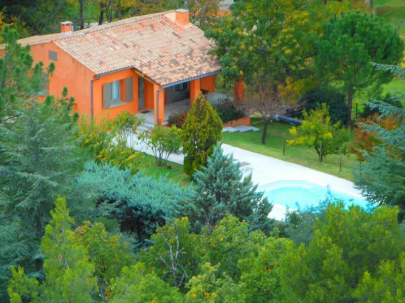 Maison Rue de la Fontaine à Roussillon