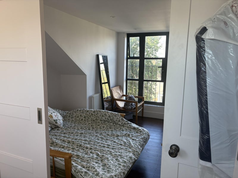 Room Rudry Street in Penarth