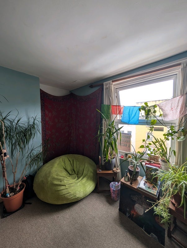 Room Brigstocke Road in Bristol