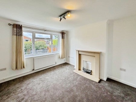 Flat Croft Close in Greater London