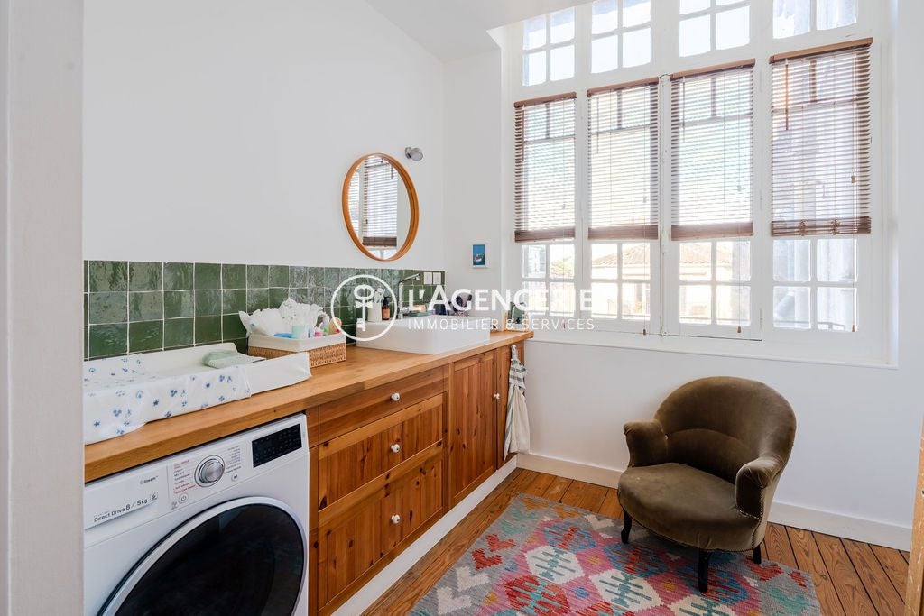 Appartement Place Bardineau à Bordeaux