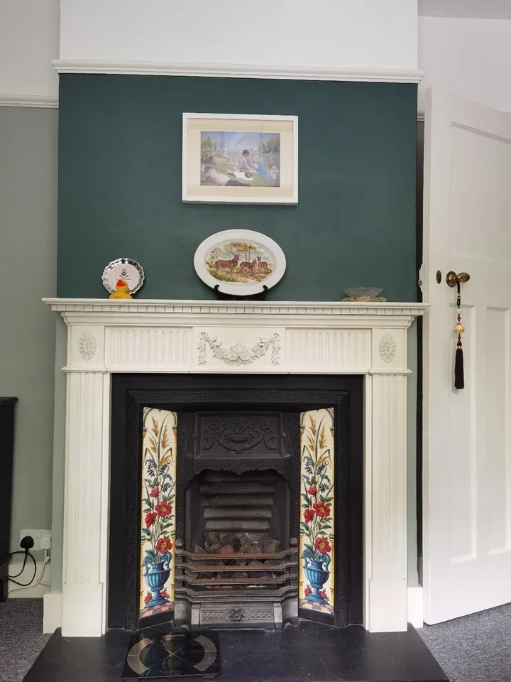 Flat Oaklands Gardens in Greater London