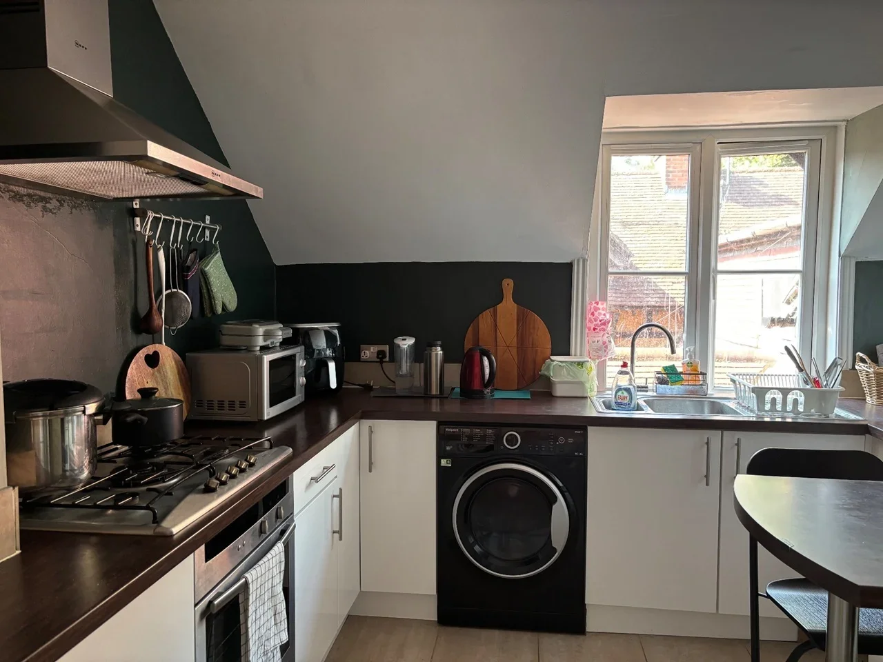 Flat Oaklands Gardens in Greater London