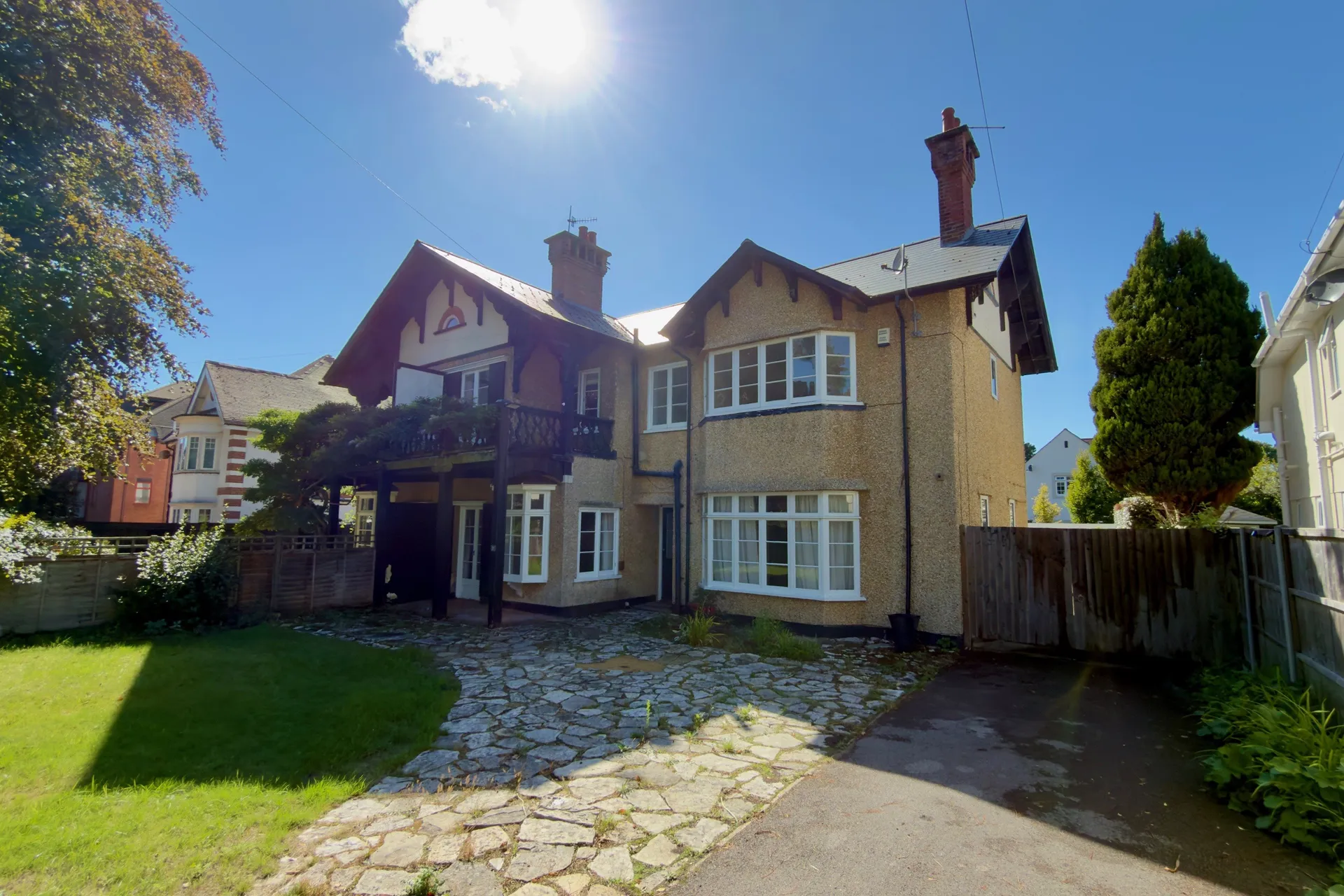 Flat Ravine Road in Poole