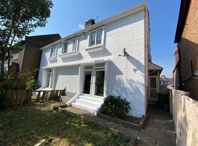 Room Brockley Road in Greater London