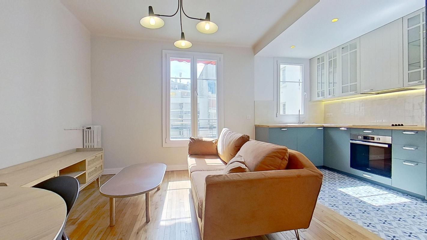 Flat Rue Jouvenet in Paris