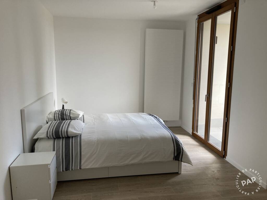 Flat Place des Onze Arpents in Villejuif