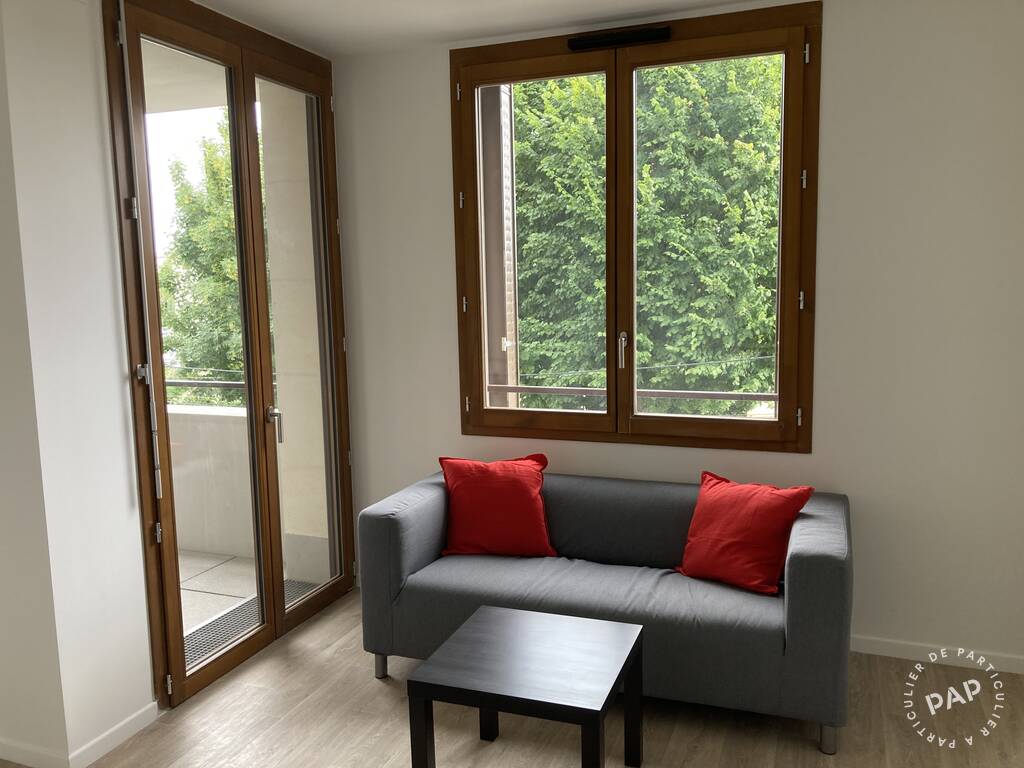 Flat Place des Onze Arpents in Villejuif