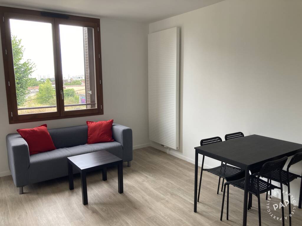 Flat Place des Onze Arpents in Villejuif