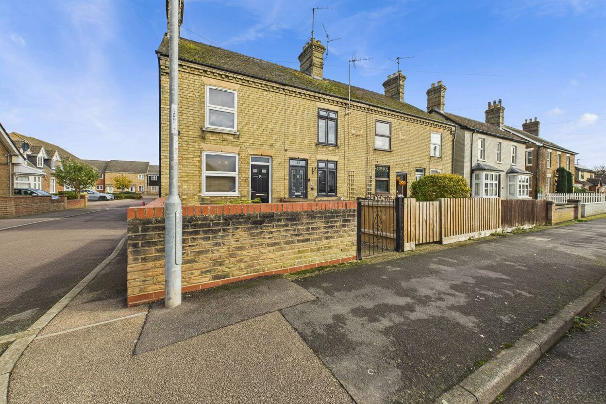 House Fisher Terrace in Huntingdonshire