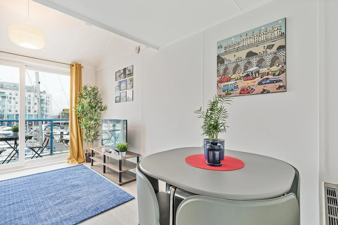 Flat The Strand in Roedean