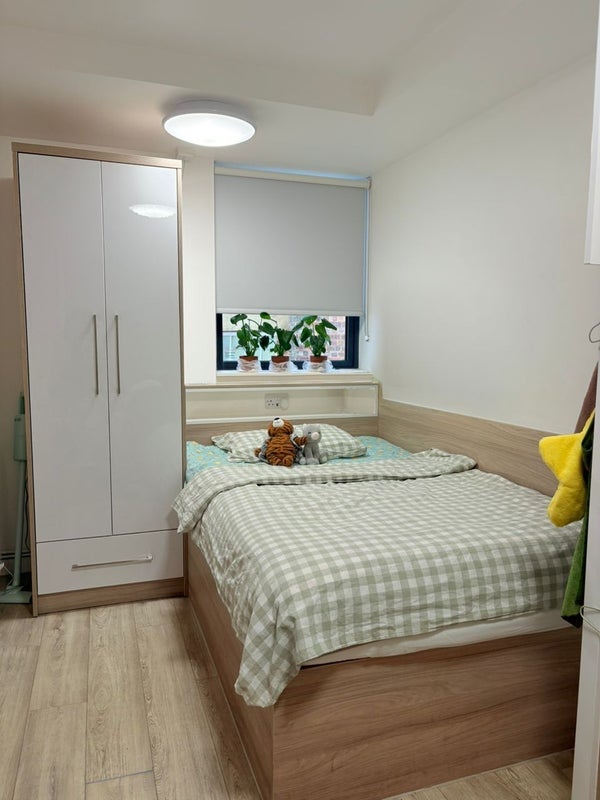 Flat Goswell Road in Greater London