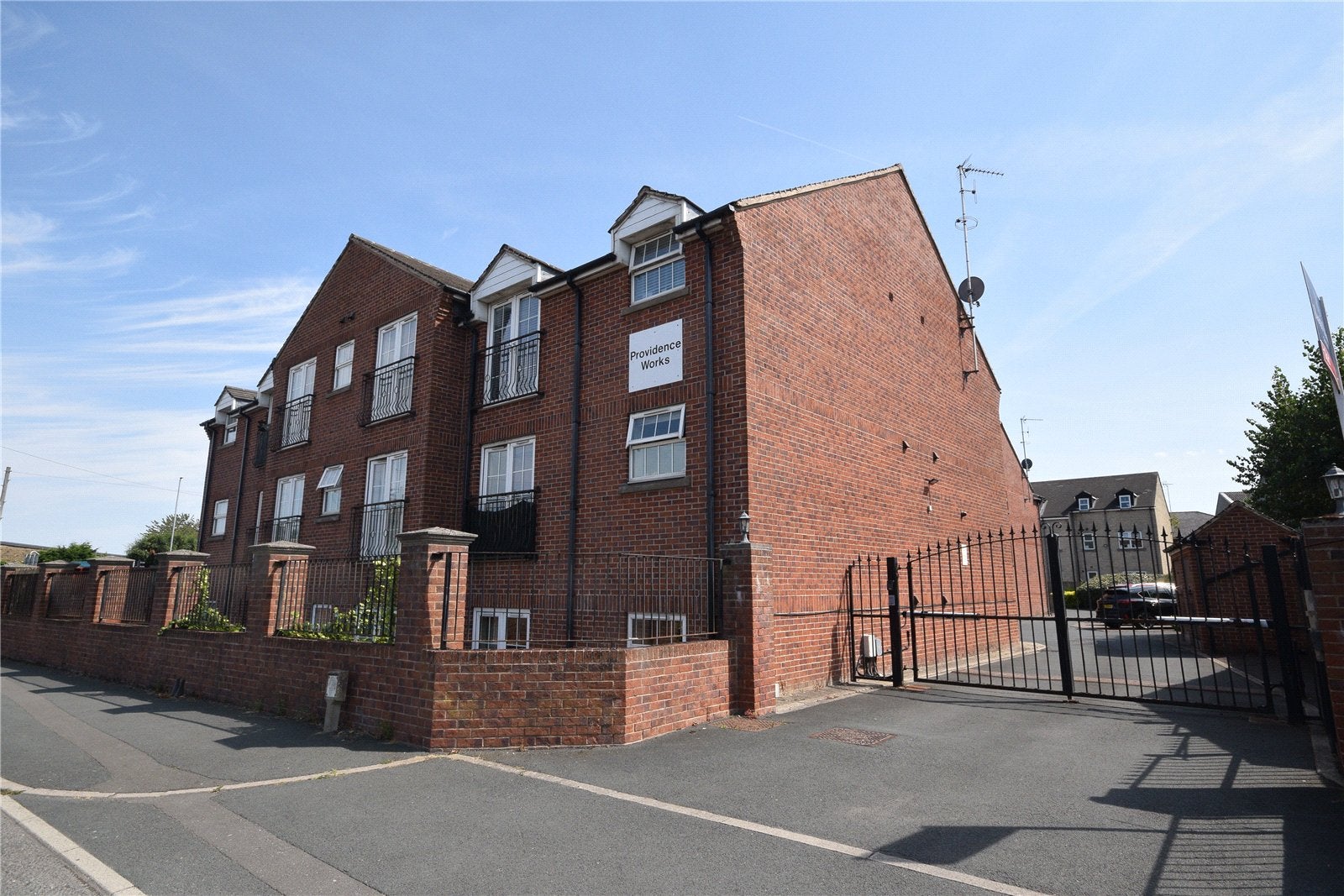 Flat Howden Clough Road in Leeds