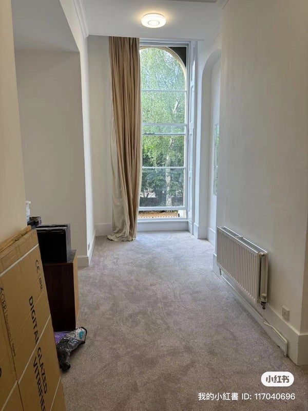 Flat Tyndalls Park Road in Bristol