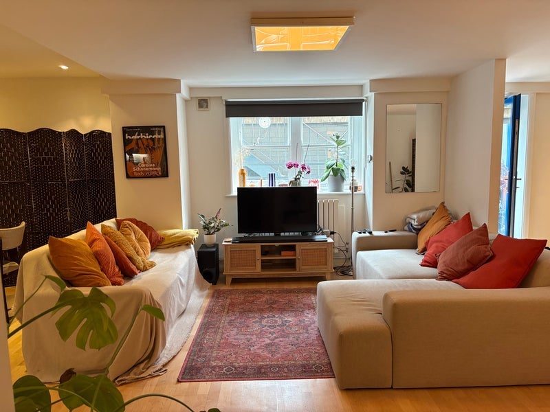 Room Rutland Road in Greater London