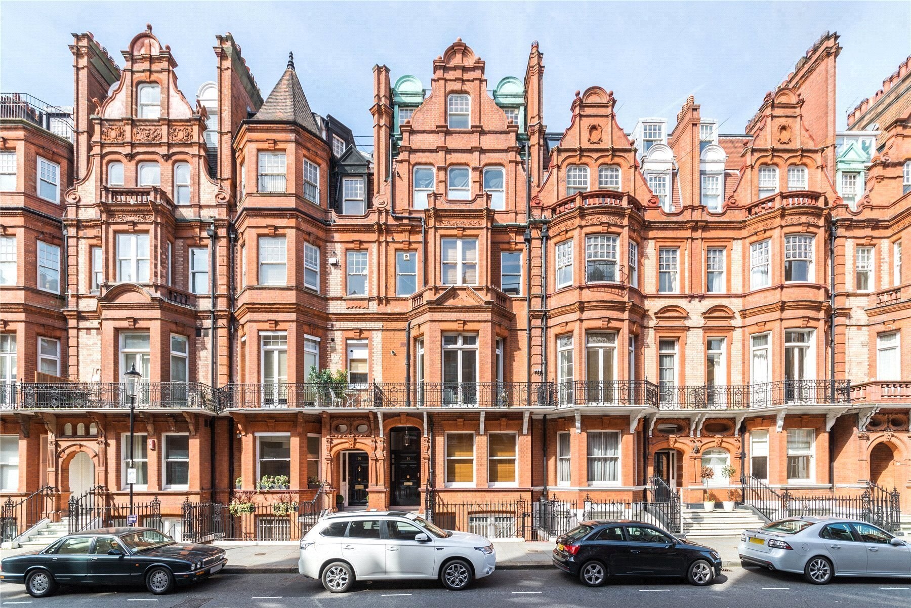 Flat Draycott Place in Greater London