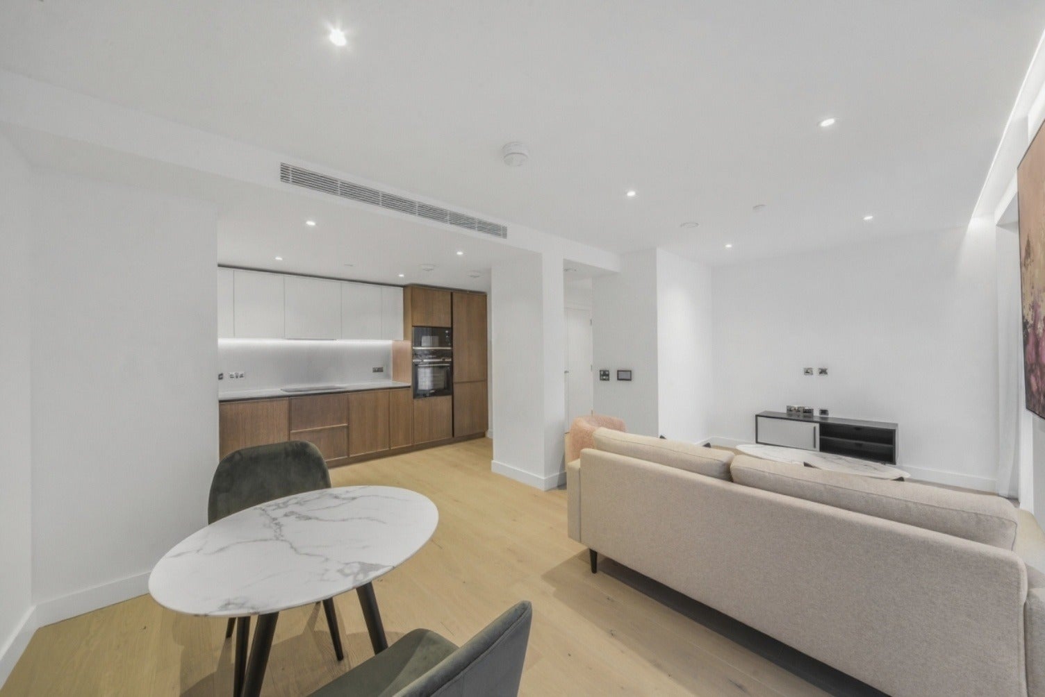 Flat Calthorpe Street in Greater London