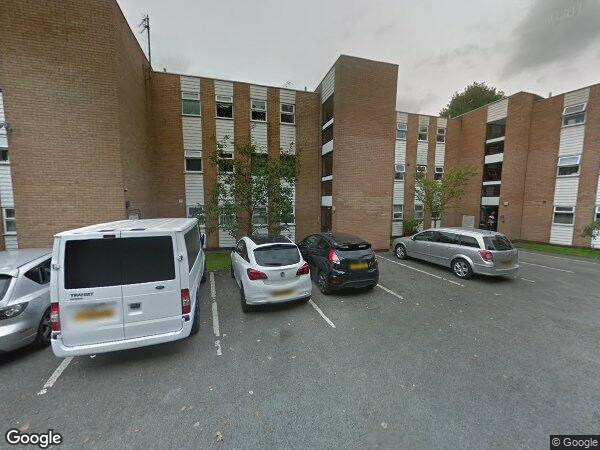 Flat Harwood Court in Cheadle