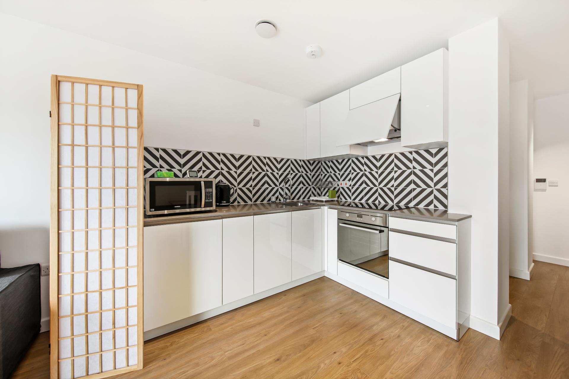 Flat Wilberforce Way in Greater London
