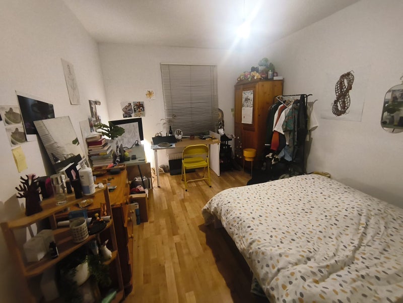 Room Priory Road in Greater London