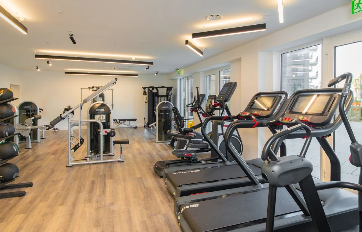 Flat Cornforth Lane in Greater London