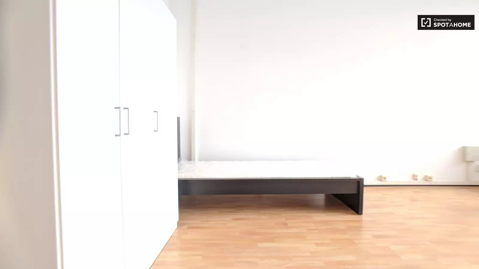 Wohnung Leibnizstraße in Berlin