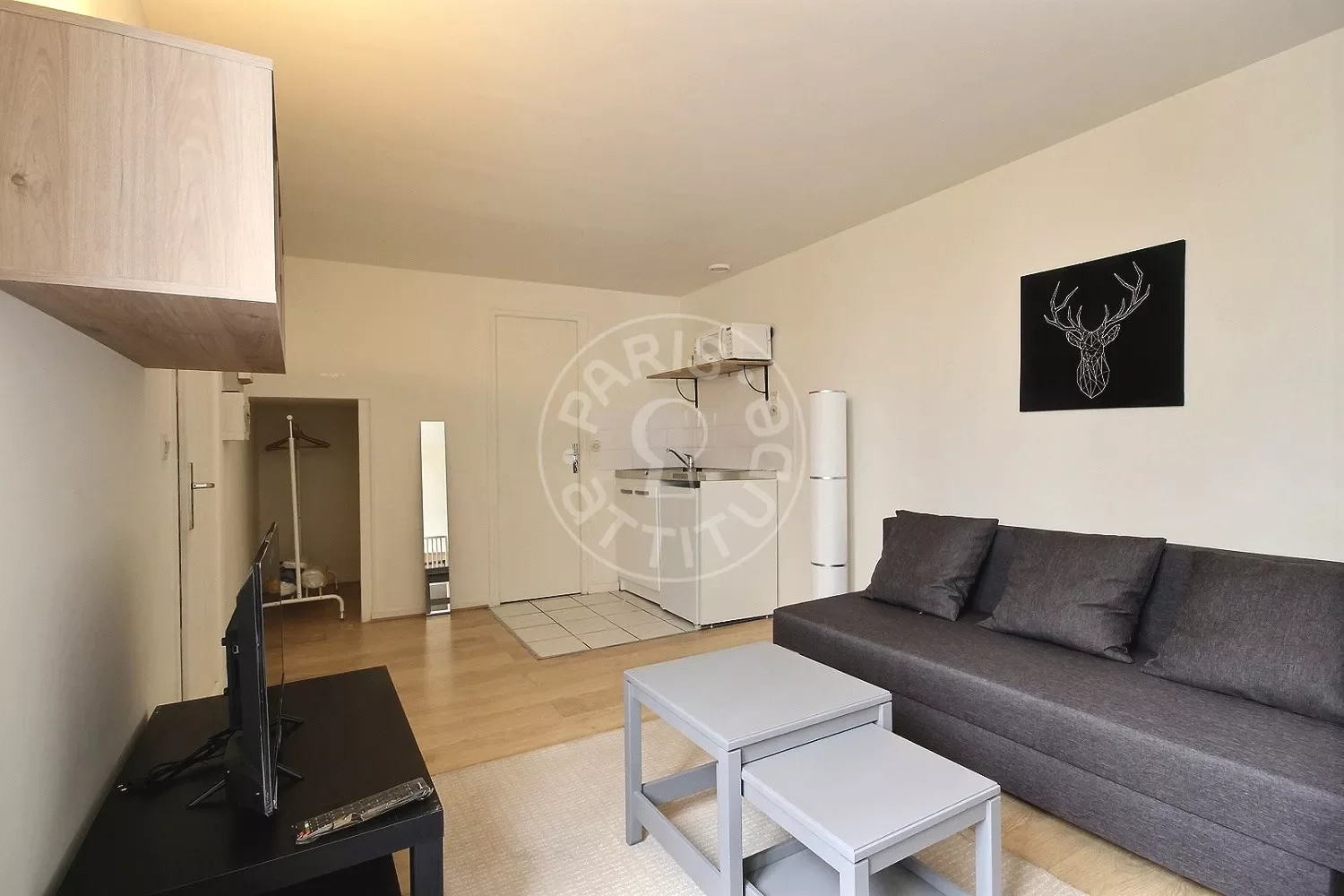 Flat Rue de Nancy in Paris