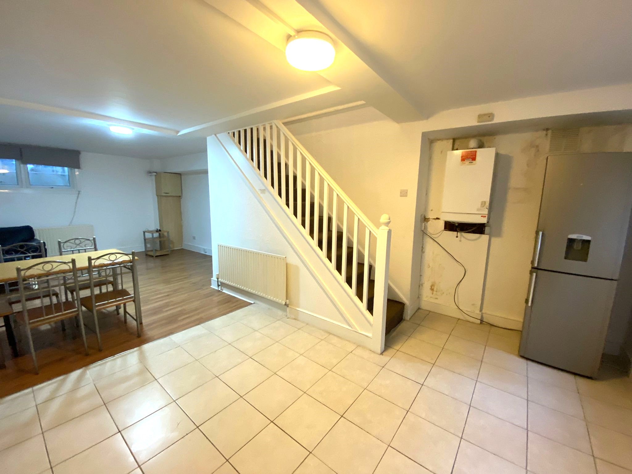 Flat Parfett Street in Greater London