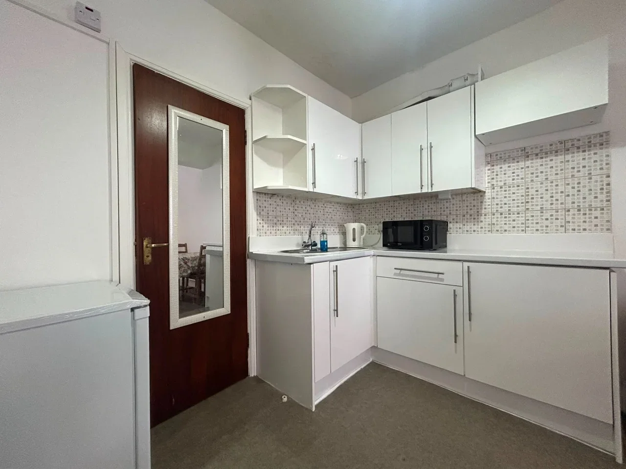 Flat Cecil Road in Greater London