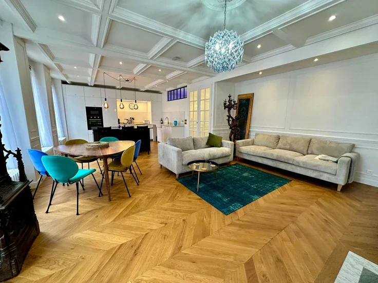 Flat Rue du Faubourg Saint-Denis in Paris