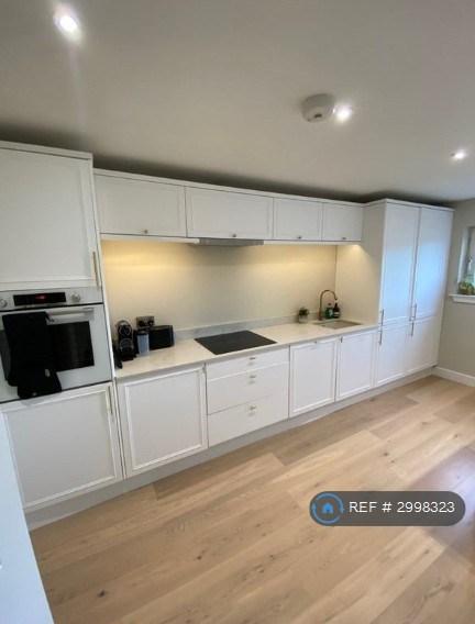 Flat Henderson Place in City of Edinburgh