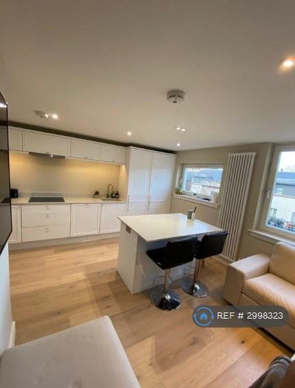 Flat Henderson Place in City of Edinburgh