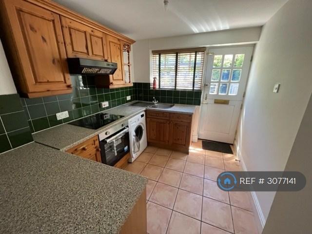 Flat Westhill Lane in Norton