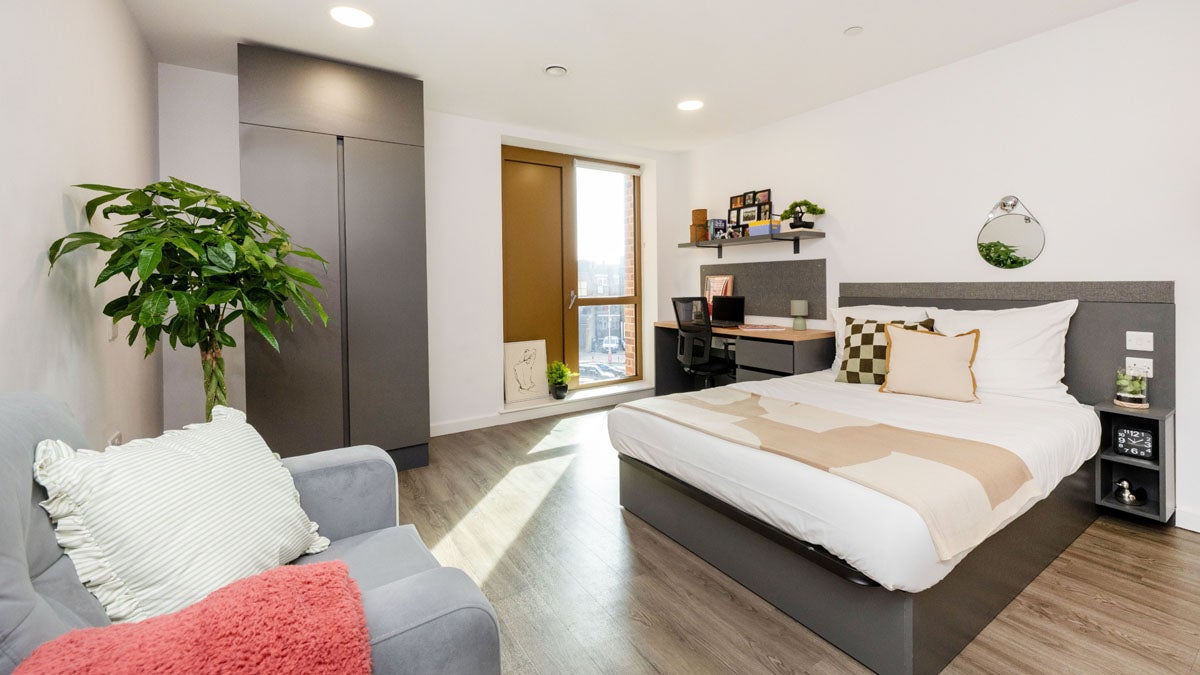 Room Perth Road in Greater London