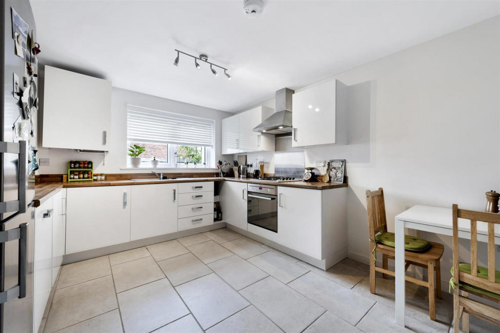 Flat Stornoway Road in Corby