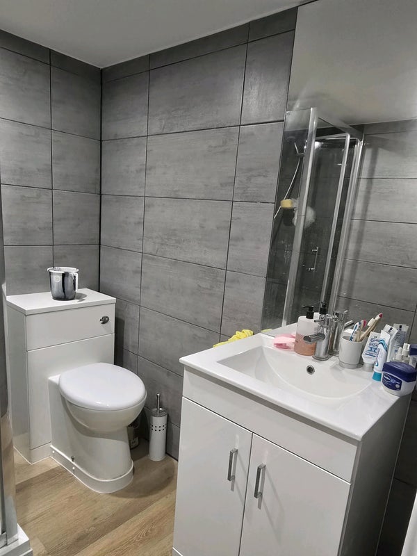 Room High Street in Sandwell
