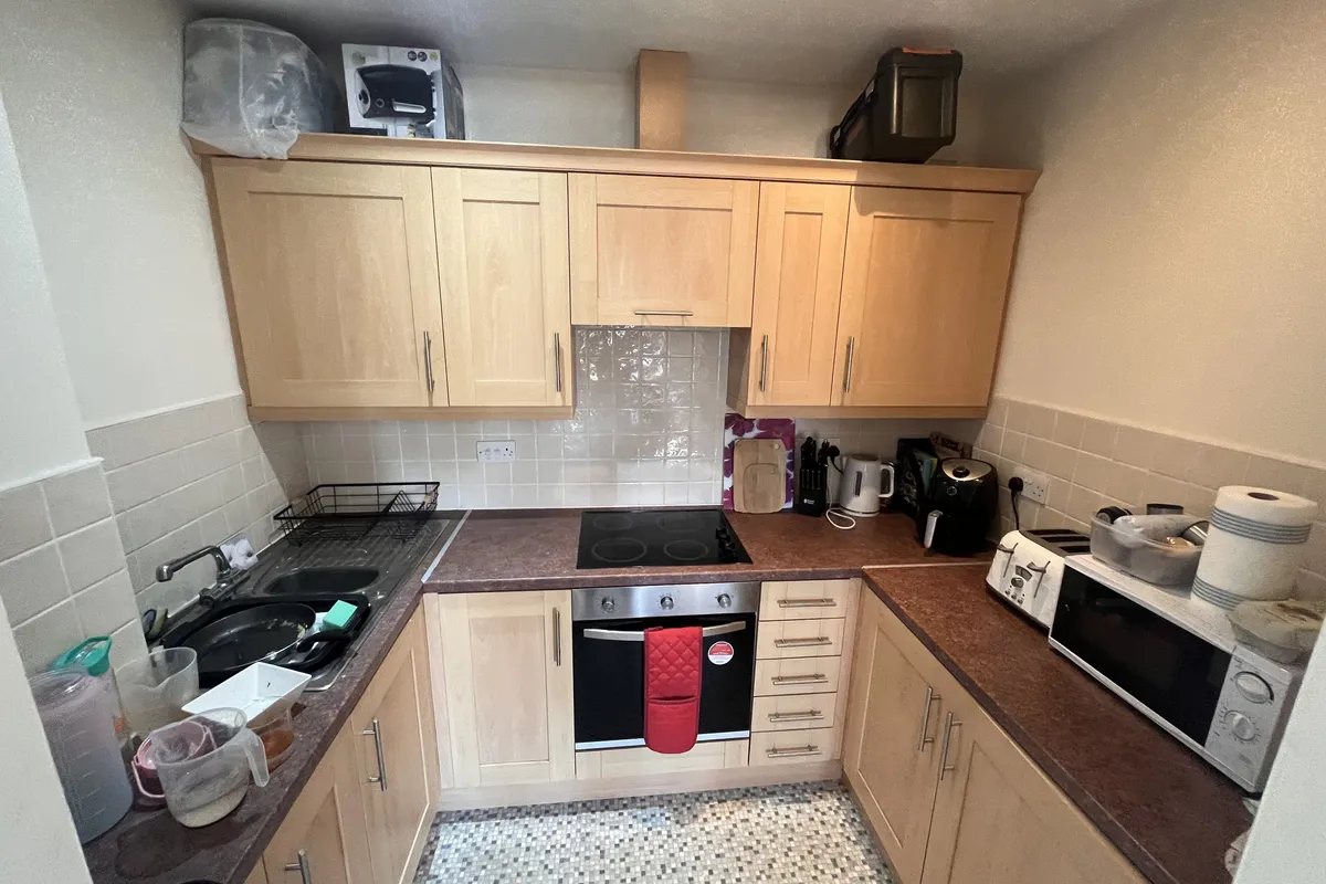 Flat Ivy Grange in Rugby