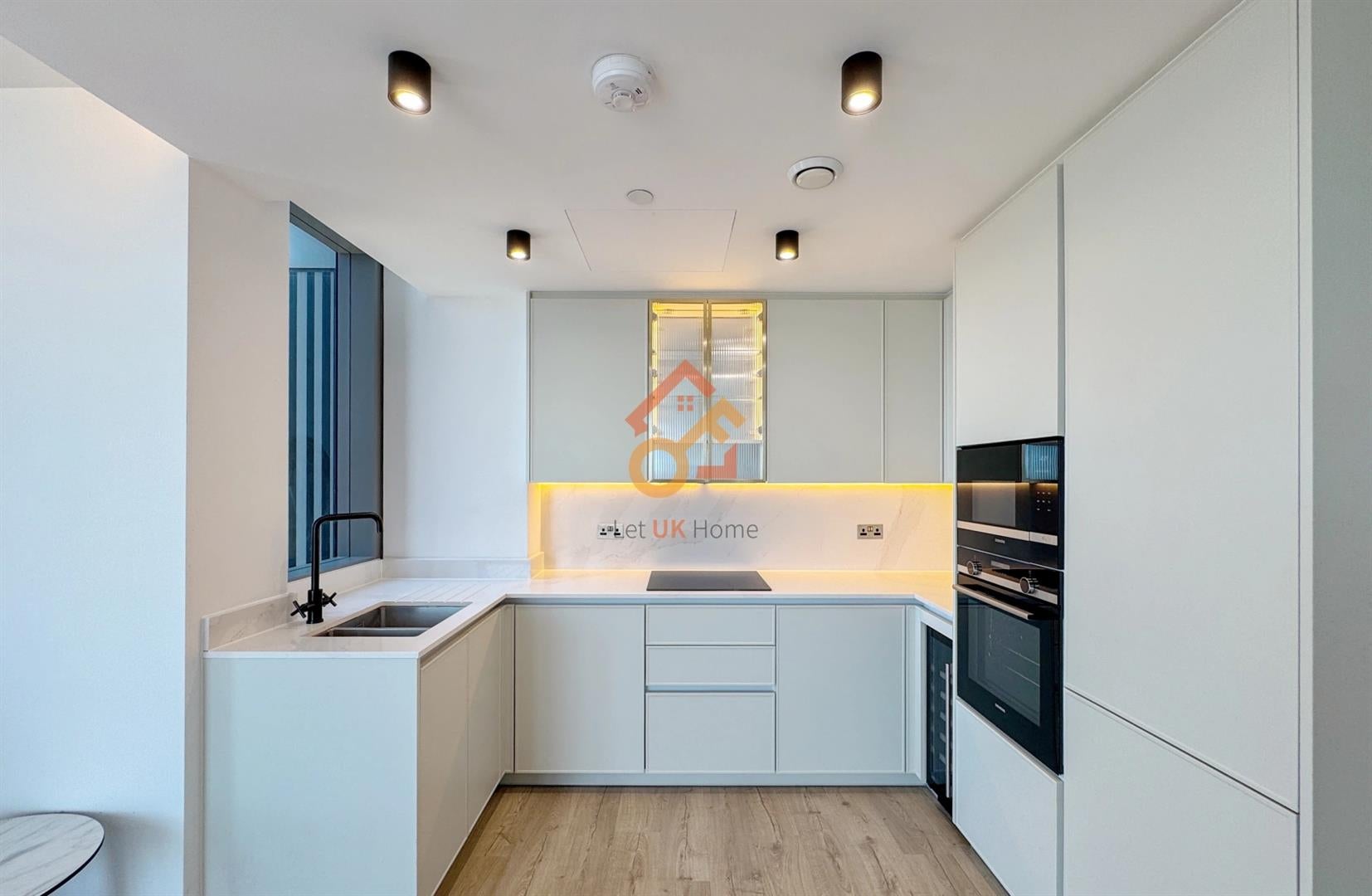 Flat Bollinder Place in London