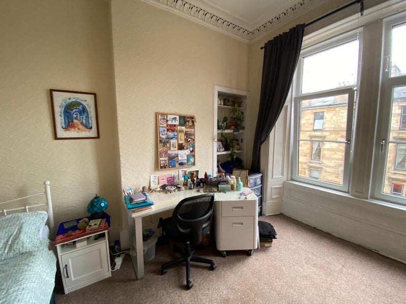 Room Cresswell Street in Glasgow